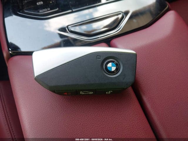 2025 BMW 530I 11