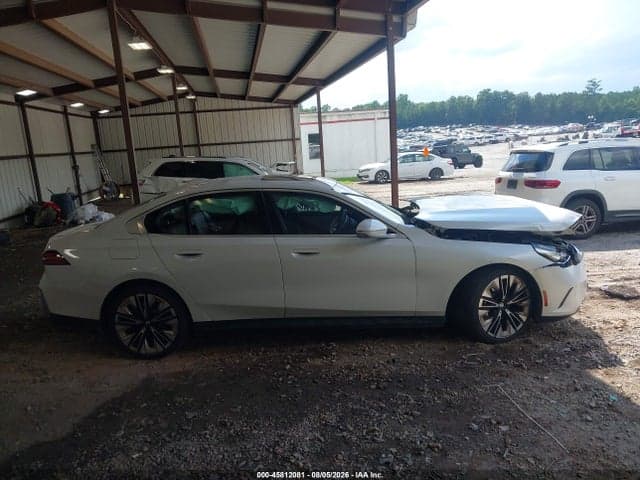 2025 BMW 530I 13