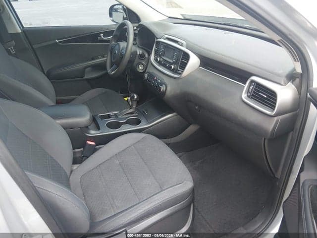 2017 KIA SORENTO 3.3L LX 5