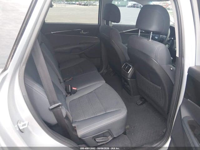 2017 KIA SORENTO 3.3L LX 8