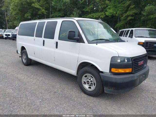 2018 GMC SAVANA 3500 LS 1