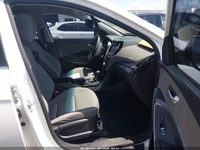2017 HYUNDAI SANTA FE SE 5