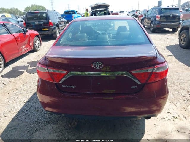 2017 TOYOTA CAMRY SE 15