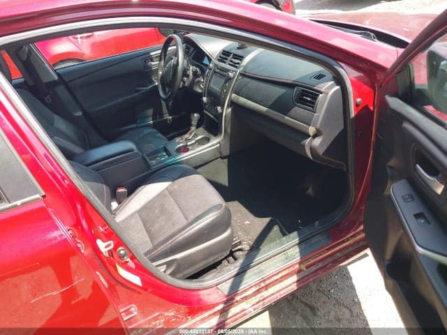 2017 TOYOTA CAMRY SE 5