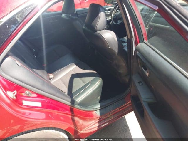 2017 TOYOTA CAMRY SE 8