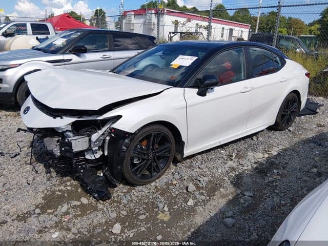 2025 TOYOTA CAMRY XSE 2