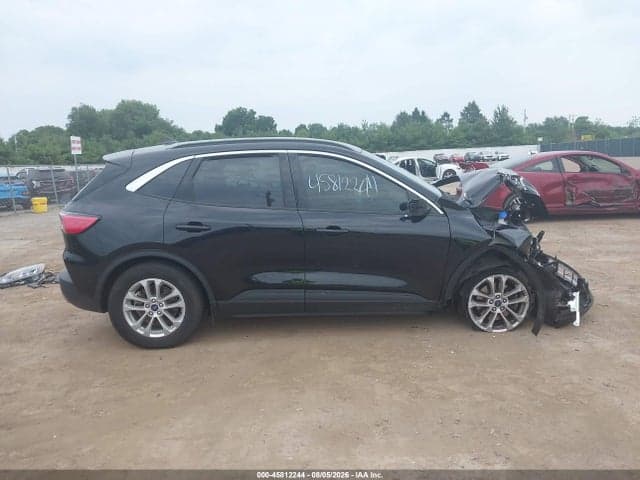 2021 FORD ESCAPE SE 14