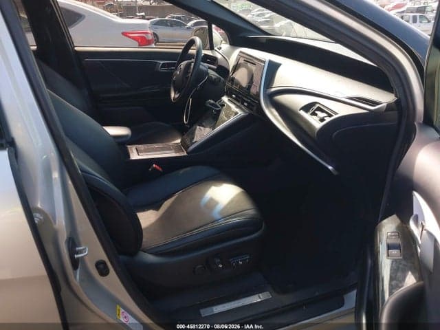 2017 TOYOTA MIRAI 5