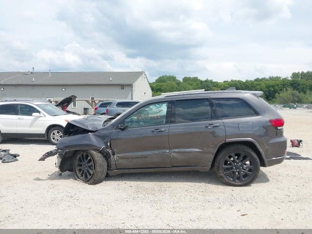 2018 JEEP GRAND CHEROKEE ALTITUDE 4X4 14