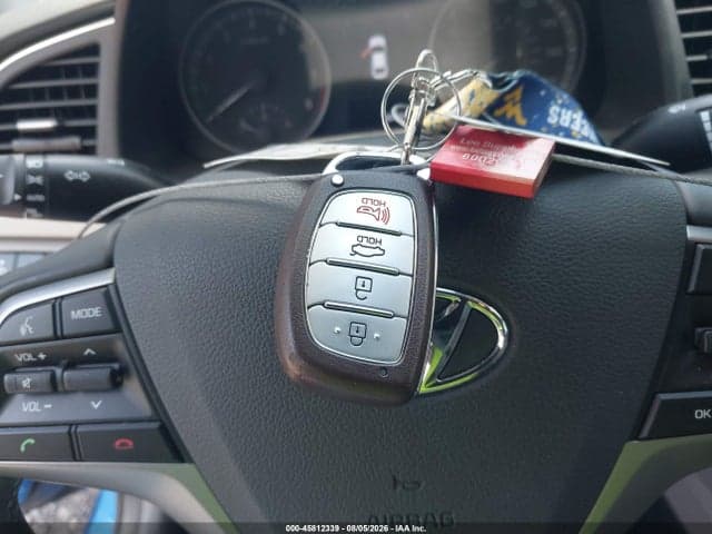 2017 HYUNDAI ELANTRA LIMITED 11
