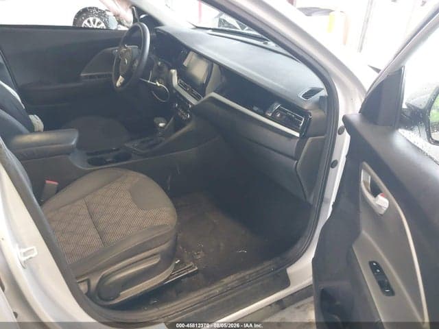 2020 KIA NIRO LX 5