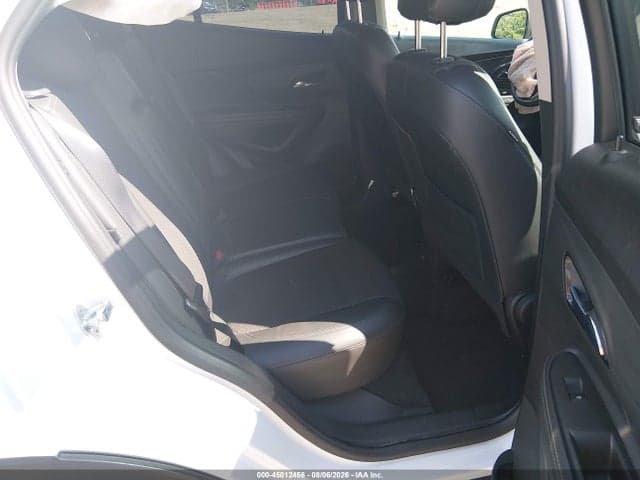 2022 BUICK ENCORE AWD PREFERRED 8