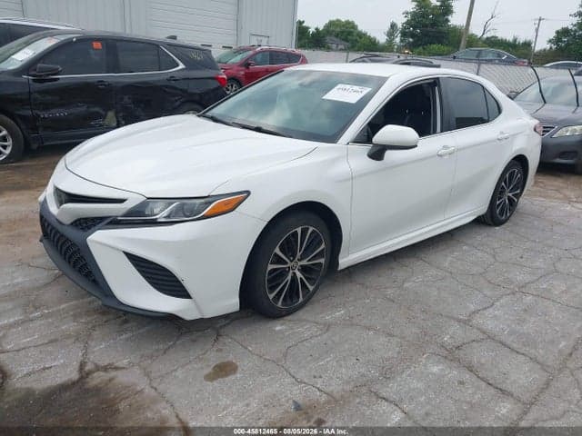 2020 TOYOTA CAMRY SE 2