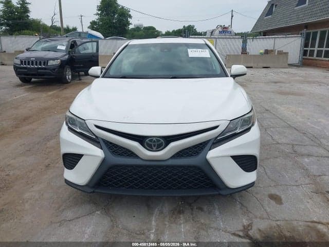 2020 TOYOTA CAMRY SE 12