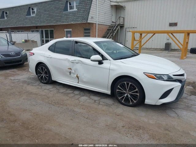 2020 TOYOTA CAMRY SE 13