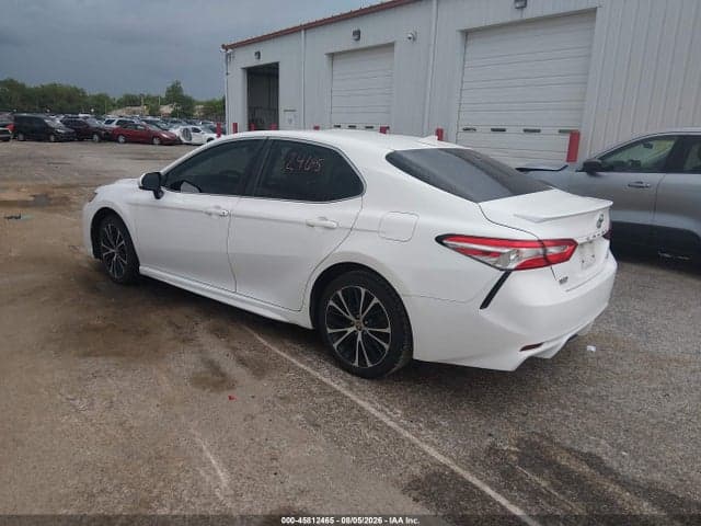 2020 TOYOTA CAMRY SE 3