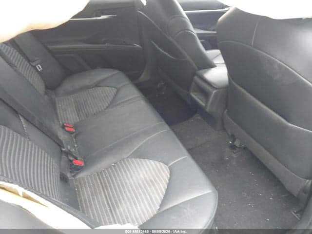 2020 TOYOTA CAMRY SE 8