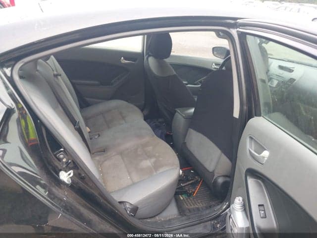 2017 KIA FORTE LX 8