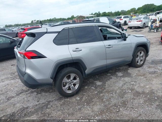 2025 TOYOTA RAV4 XLE 4