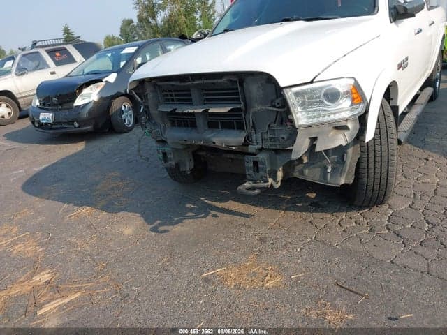 2017 RAM 1500 LARAMIE 4X4 6'4 BOX 6