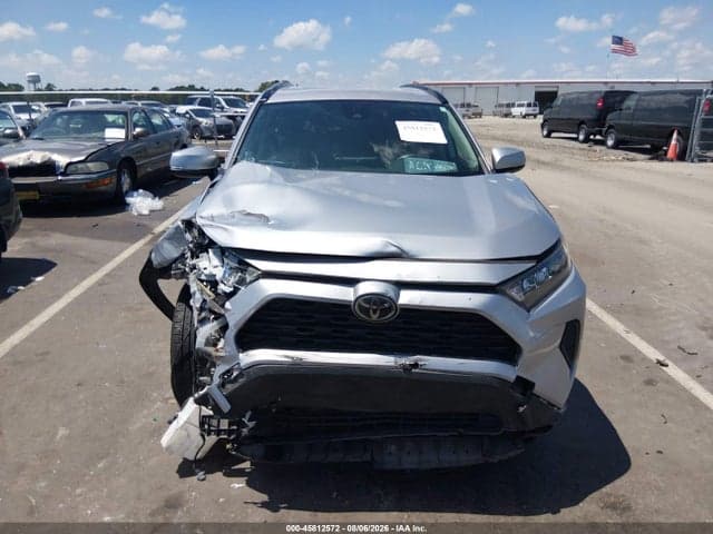 2019 TOYOTA RAV4 LE 13