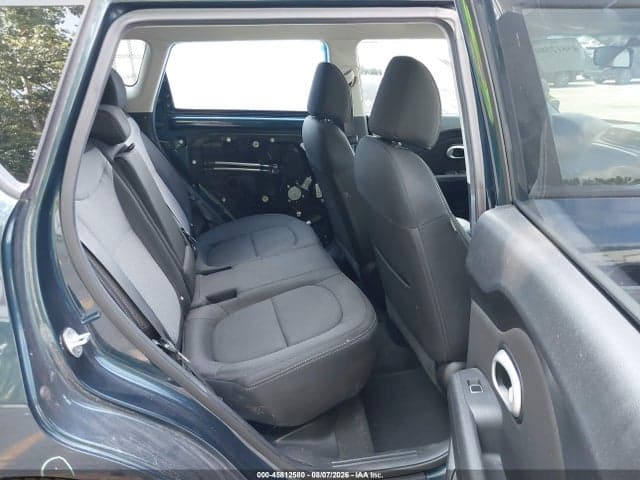 2018 KIA SOUL + 8