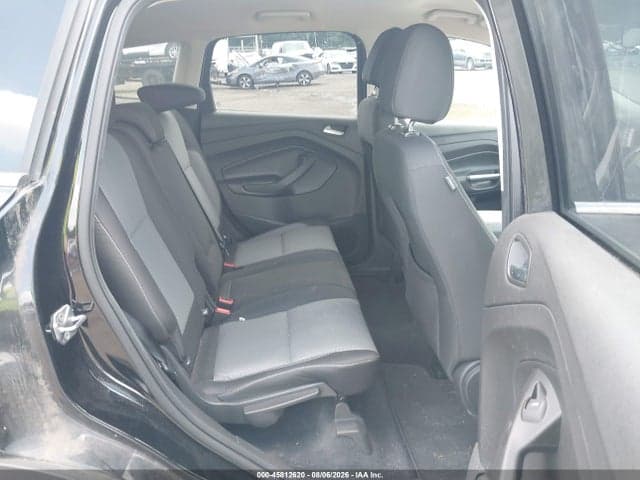 2017 FORD ESCAPE SE 8