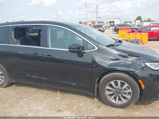 2023 CHRYSLER PACIFICA HYBRID TOURING L 6