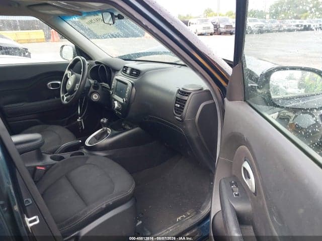 2019 KIA SOUL + 5