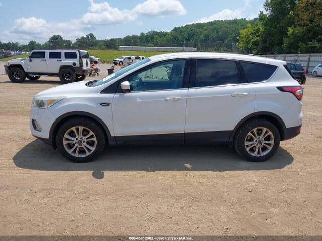 2017 FORD ESCAPE SE 14