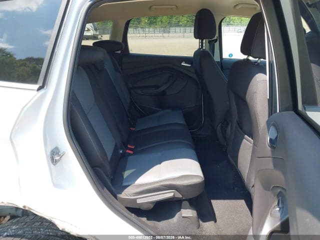 2017 FORD ESCAPE SE 8