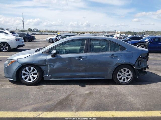 2021 TOYOTA COROLLA LE 15
