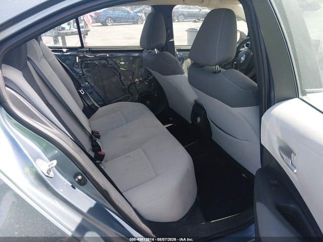 2021 TOYOTA COROLLA LE 8