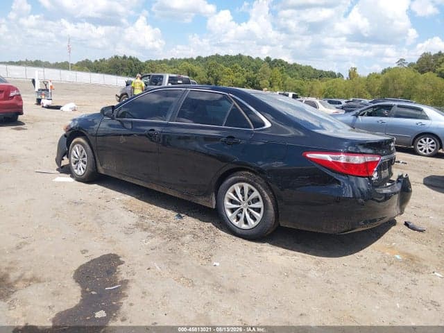 2017 TOYOTA CAMRY LE 3