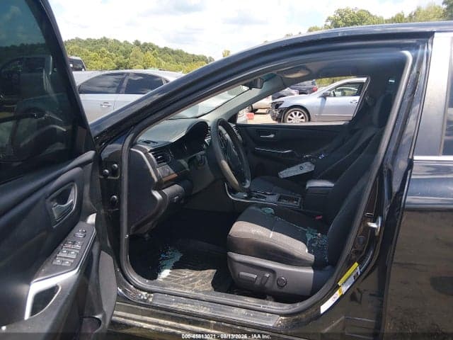 2017 TOYOTA CAMRY LE 5