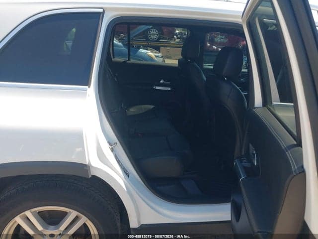 2021 MERCEDES-BENZ GLB 250 4MATIC 8