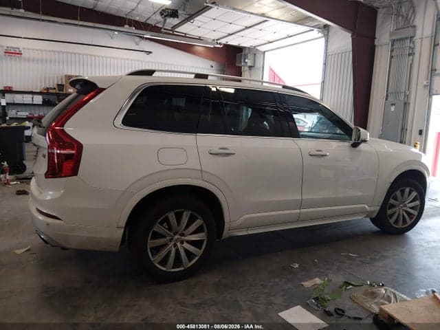 2017 VOLVO XC90 T6 MOMENTUM 12