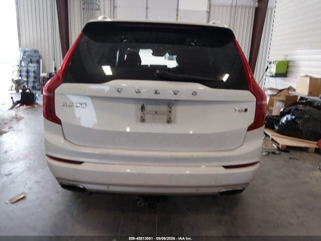 2017 VOLVO XC90 T6 MOMENTUM 15