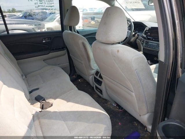 2019 HONDA PILOT EX 8