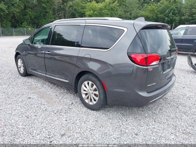 2018 CHRYSLER PACIFICA TOURING L 3