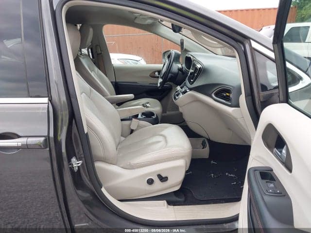 2018 CHRYSLER PACIFICA TOURING L 5