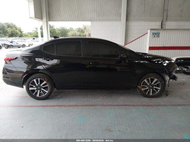 2021 NISSAN VERSA SV XTRONIC CVT 14