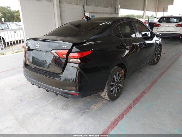 2021 NISSAN VERSA SV XTRONIC CVT 4