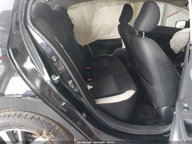 2021 NISSAN VERSA SV XTRONIC CVT 8