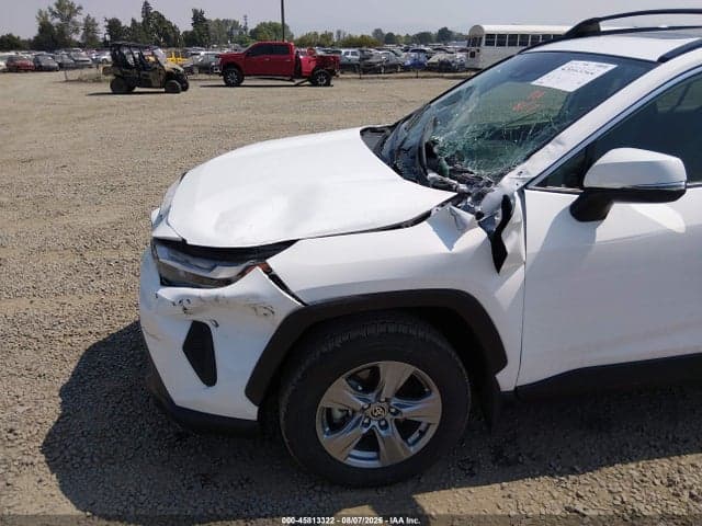 2025 TOYOTA RAV4 HYBRID XLE 19