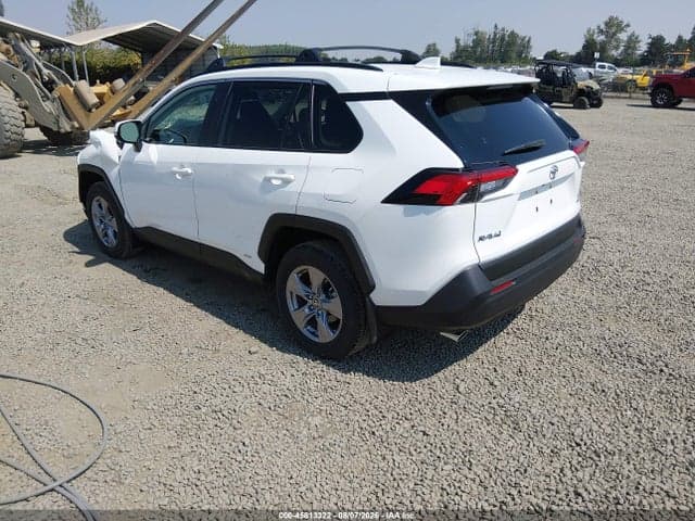 2025 TOYOTA RAV4 HYBRID XLE 3