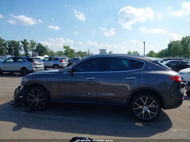 2017 MASERATI LEVANTE 14