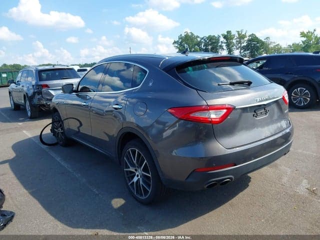 2017 MASERATI LEVANTE 3