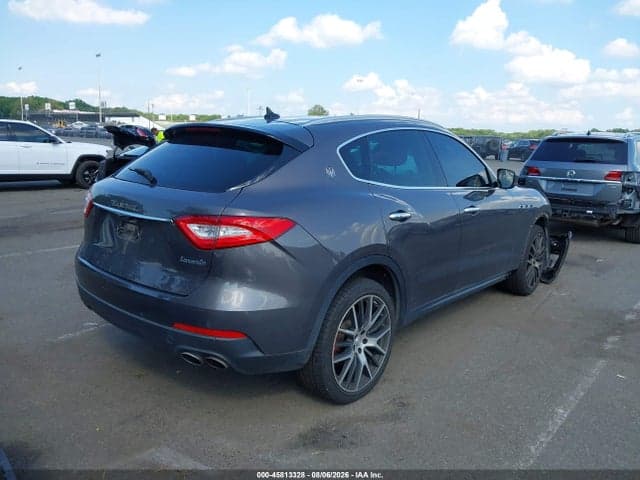 2017 MASERATI LEVANTE 4