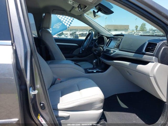 2018 TOYOTA HIGHLANDER LE PLUS 5